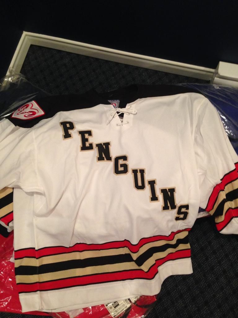 WBS Pens 3rd Game Jersey and Belleville Bulls Jersey Jerseys, Socks